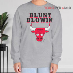 Vintage 90's Chicago Bulls Blunt Blowin' Bulls Shirt 4 Vintage 90's Chicago Bulls Blunt Blowin’ Bulls Long sleeved