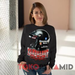 Vintage 90s Nascar Dale Earnhardt Helmet T-shirt Intimidator 3 Vintage 90s Nascar Dale Earnhardt Helmet T shirt Intimidator Black Sweatshirt