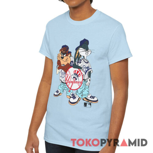 Vintage 90s New York Yankees Taz Bugs Bunny T shirt Looney Tunes Shirt