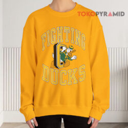 Vintage 90's Oregon Fighting Ducks Logo Shirt 3 Vintage 90's Oregon Fighting Ducks Logo Sweatshirt