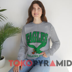 Vintage 90s Philadelphia Eagles Old logo T-Shirt 3 Vintage 90s Philadelphia Eagles Old Logo T shirt Grey Sweatshirt