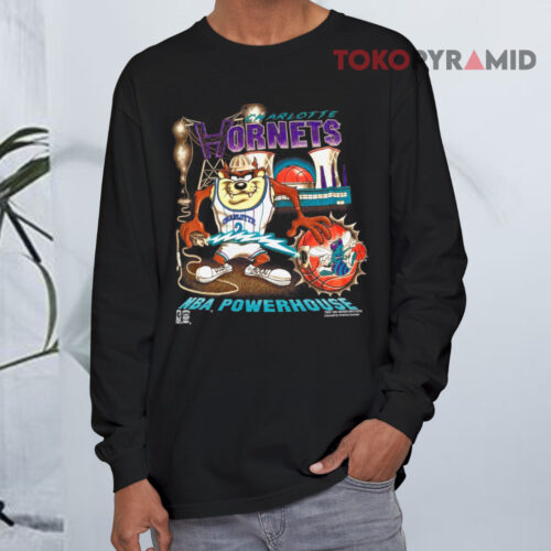 Vintage Charlotte Hornets Nba Taz Powerhouse Long sleeved Vintage Charlotte Hornets Nba Taz Powerhouse Long sleeved