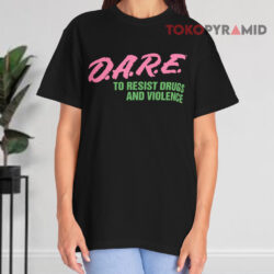 Vintage D a r e To Resist Drugs And Violence Black T shirt