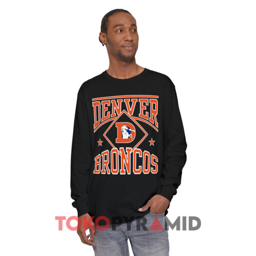 Vintage Denver Broncos Logo Nfl Football Black Long sleeved Vintage Denver Broncos Logo Nfl Football Black Long sleeved