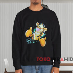Vintage Disney Tigger T-shirt 3 Vintage Disney Tigger T shirt Black Sweatshirt