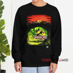 Vintage Jurassic Park 1993 T-Rex Shirt 4 Vintage Jurassic Park 1993 T rex Black Long sleeved