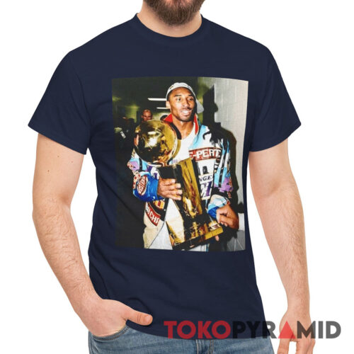Vintage Lakers Kobe Bryant Holding Trophy Unique Shirt