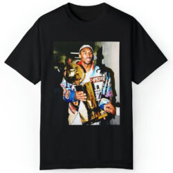 Vintage Lakers Kobe Bryant Holding Trophy Unique Tee