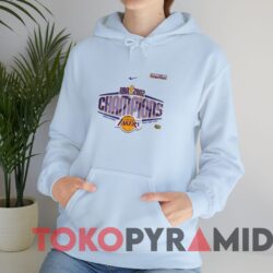 Vintage Los Angeles Lakers 2002 NBA Champions Three In A Row Tee Light Blue Hoodie