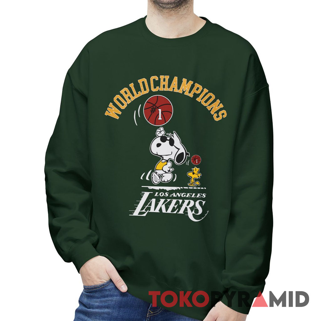 Vintage Los Angeles Lakers Snoopy World Champions Sweatshirt Vintage Los Angeles Lakers Snoopy World Champions Sweatshirt