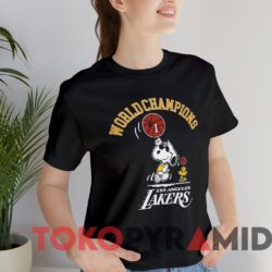 Vintage Los Angeles Lakers Snoopy World Champions T shirt Black T shirt