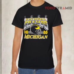 Vintage Michigan 1997 National Champions Black T shirt