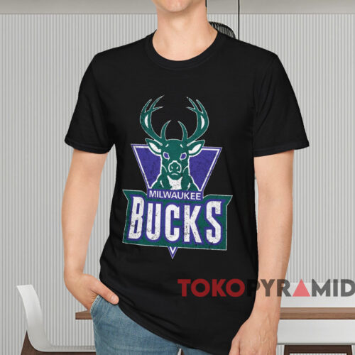 Vintage Milwaukee Bucks Logo Graphic Shirt Black T shirt Vintage Milwaukee Bucks Logo Graphic Shirt Black T shirt