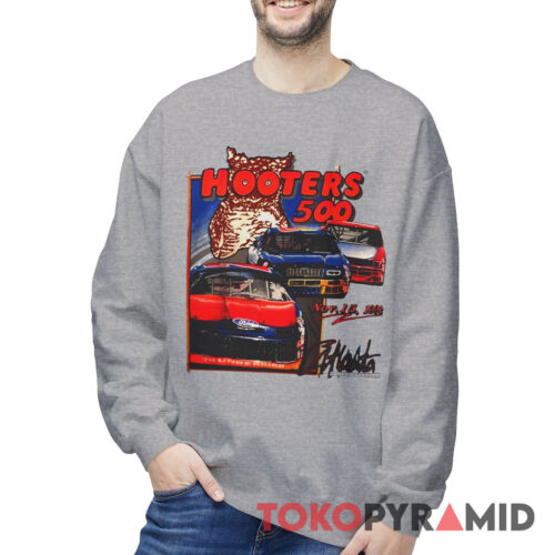 Vintage Nascar 1992 Hooters 500 Atlanta Motor Speedway Sweatshirt Vintage Nascar 1992 Hooters 500 Atlanta Motor Speedway Sweatshirt