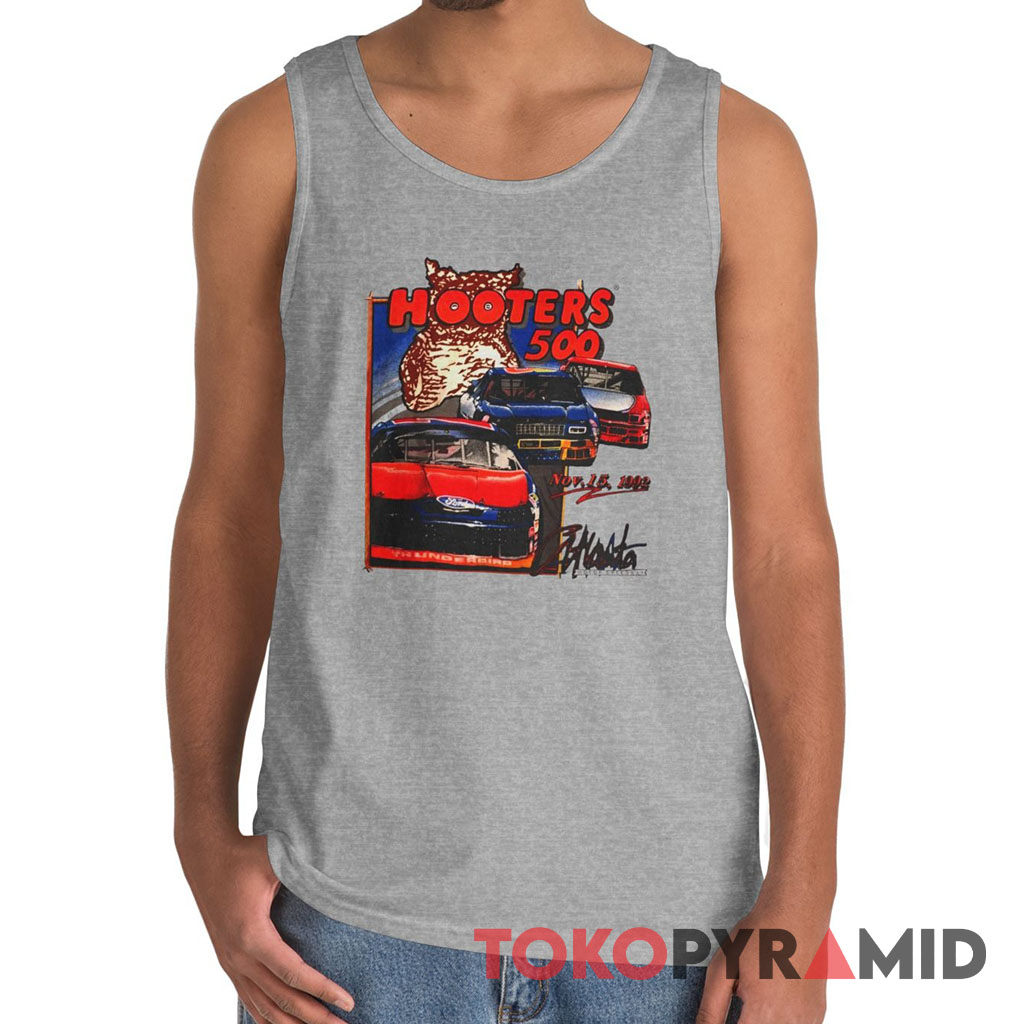 Vintage Nascar 1992 Hooters 500 Atlanta Motor Speedway Tank Top Vintage Nascar 1992 Hooters 500 Atlanta Motor Speedway Tank Top