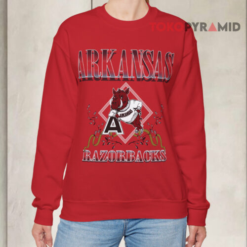 Vintage Ncaa Arkansas Razorbacks Logo Sweatshirt