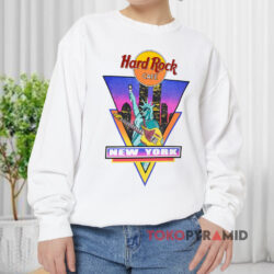 Vintage New York Hard Rock Cafe Guitar Statue Liberty White Sweatshirt