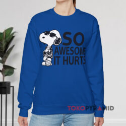 Vintage Peanuts Snoopy So Awesome It Hurts Sweatshirt