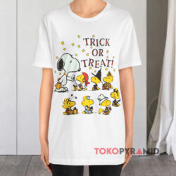 Vintage Peanuts Snoopy Woodstock Trick Or Treat White T shirt