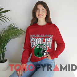 Vintage Philadelphia Eagles Helmet Nfl Football T shirt Red Sweatshirt