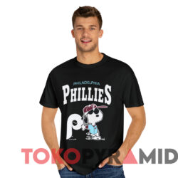 Vintage Philadelphia Phillies Snoopy Joe Cool T-shirt 1 Vintage Philadelphia Phillies Snoopy Joe Cool T shirt Black T shirt