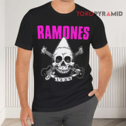 Vintage Ramones Pinhead Skull Black T shirt