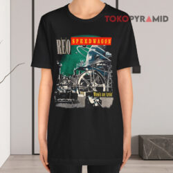 Vintage Reo Speedwagon Wheels Are Turnin' Black T shirt