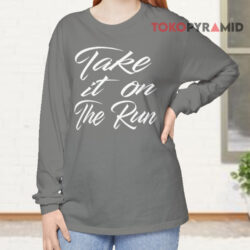 Vintage Take It On The Run Reo Speedwagon Long sleeved