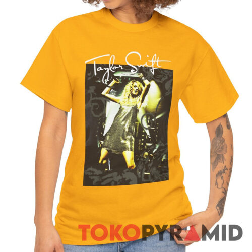 Vintage Taylor Swift Fearless Tour Shirt