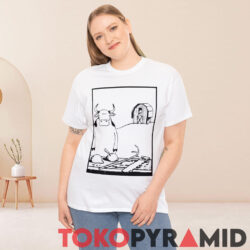 Vintage The Far Side Cow Tools Women T-shirt