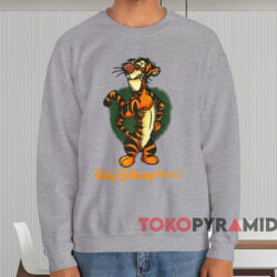 Vintage Walt Disney World Tigger T-shirt 3 Vintage Walt Disney World Tigger T shirt Grey Sweatshirt