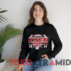 Wisconsin Badgers vs Minnesota Golden Gophers 2023 Paul Bunyan's Axe Score T-Shirt 3 Wisconsin Badgers Vs Minnesota Golden Gophers 2023 Paul Bunyan's Axe Score T shirt Black Sweatshirt